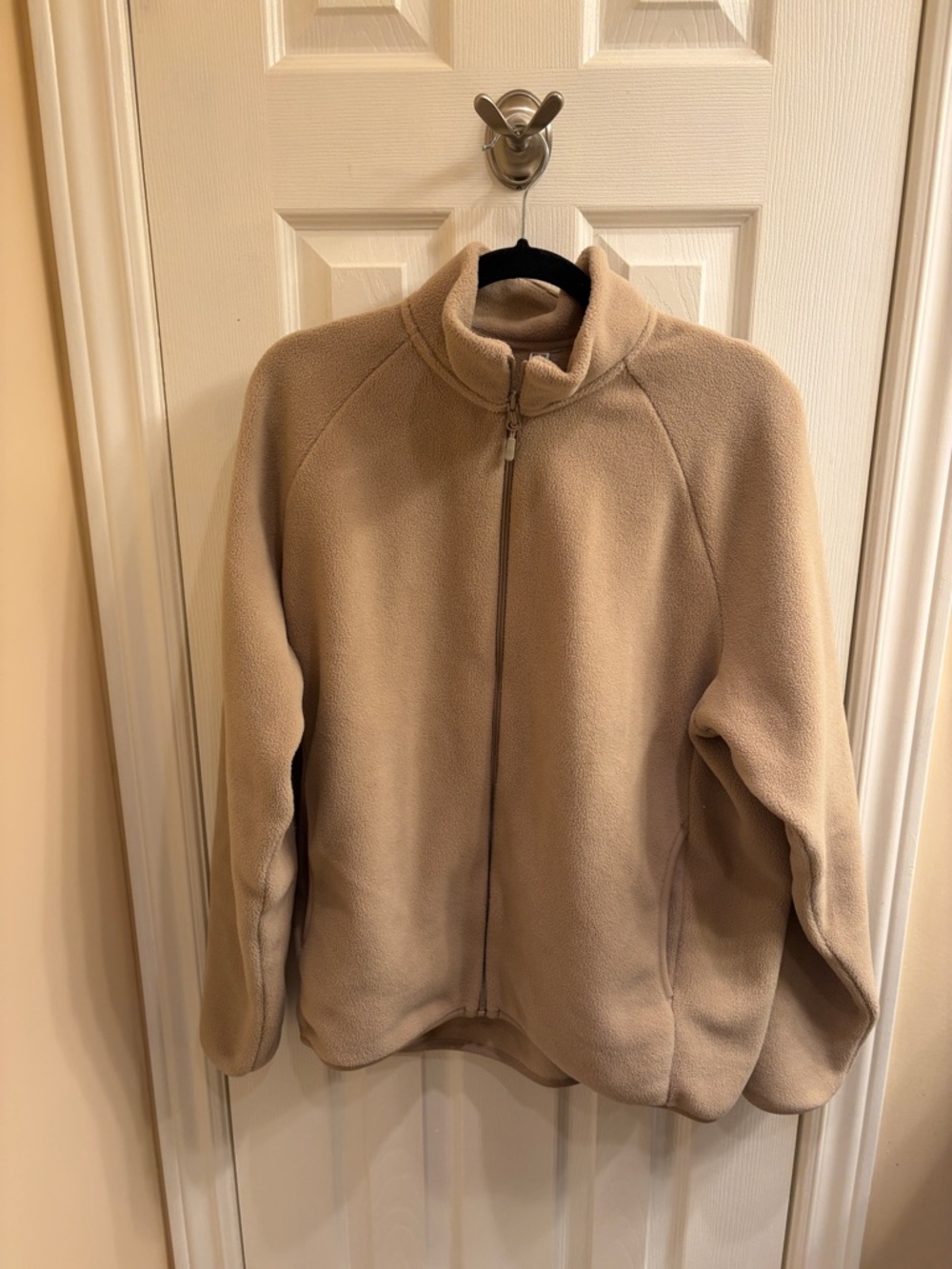 Uniqlo Beige Fleece Jacket - Picture 2 of 4
